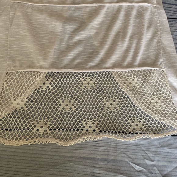 ✅HOST Pick✅ Vanity Top with Back Slit, Small - Picture 3 of 5